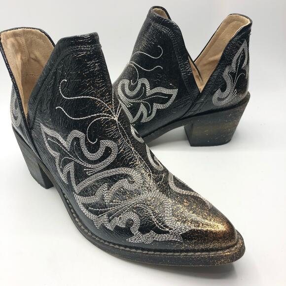 Circle G by Corral  Embroidered Pointed Toe Ankle Boots Multicolor Size 7 M - Picture 4 of 12